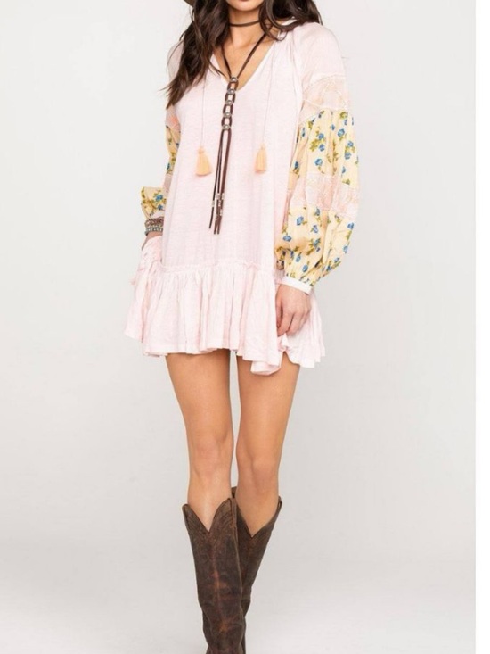 Free People Dresses & Skirts - NWT Free People Mix It Up Oversized Tunic pink floral colorway. Size XS